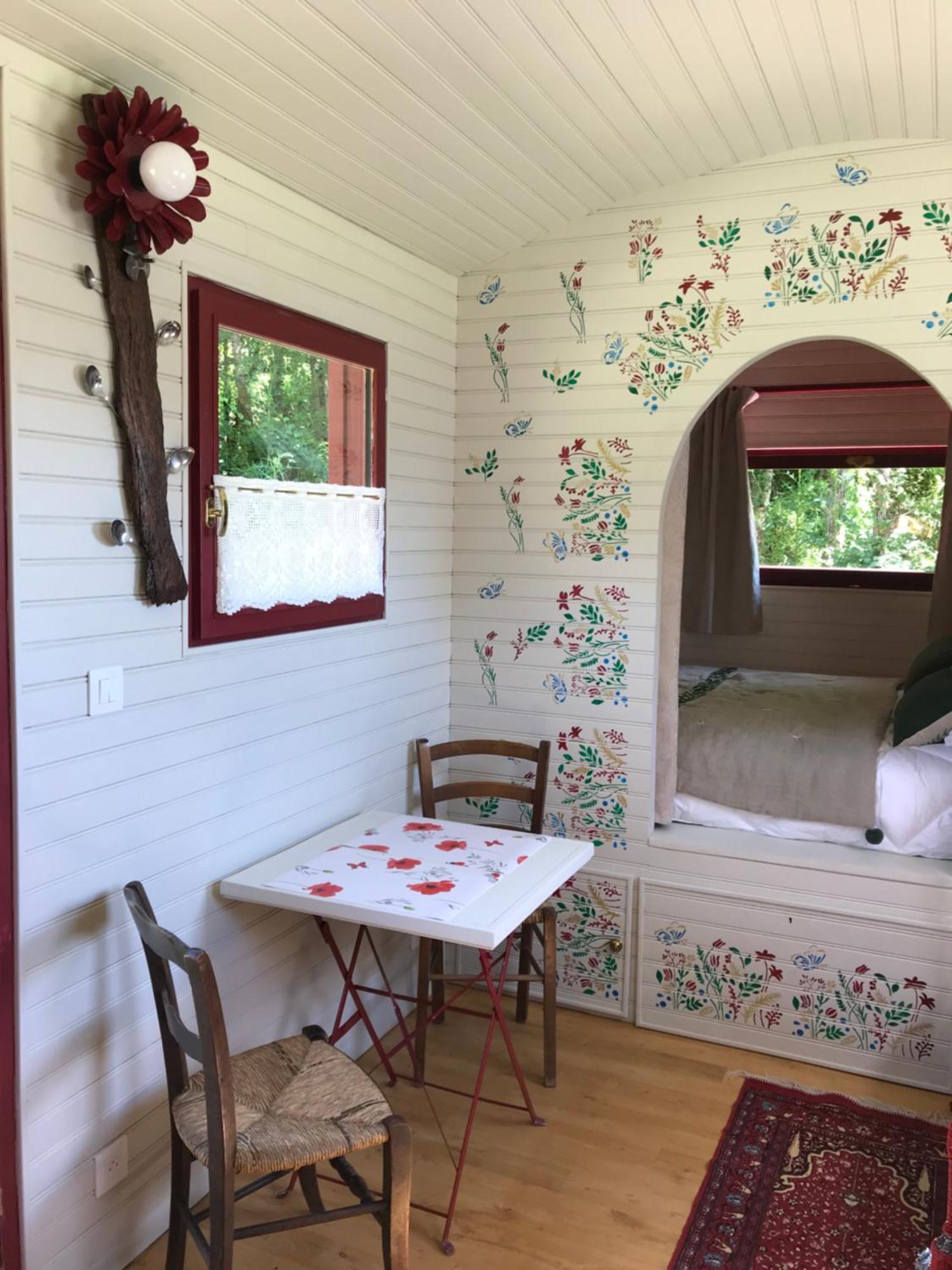 Le Val Du Pech Chantant Chambres D'Hotes Pern 외부 사진